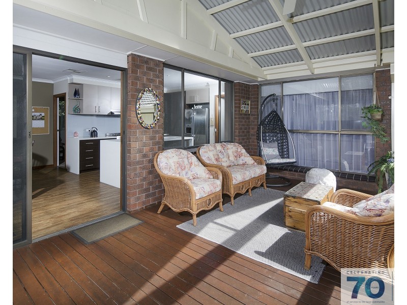no.15 Rimfire Crescent, Cranbourne VIC 3977