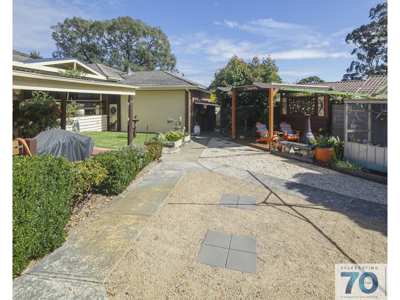 no.15 Rimfire Crescent, Cranbourne VIC 3977