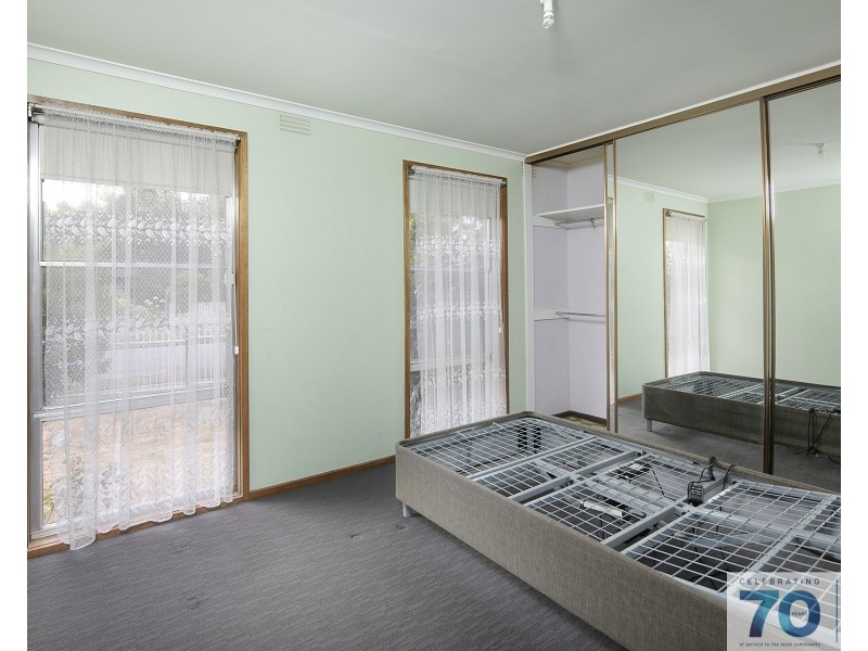 13 Valerie Drive, Cranbourne VIC 3977