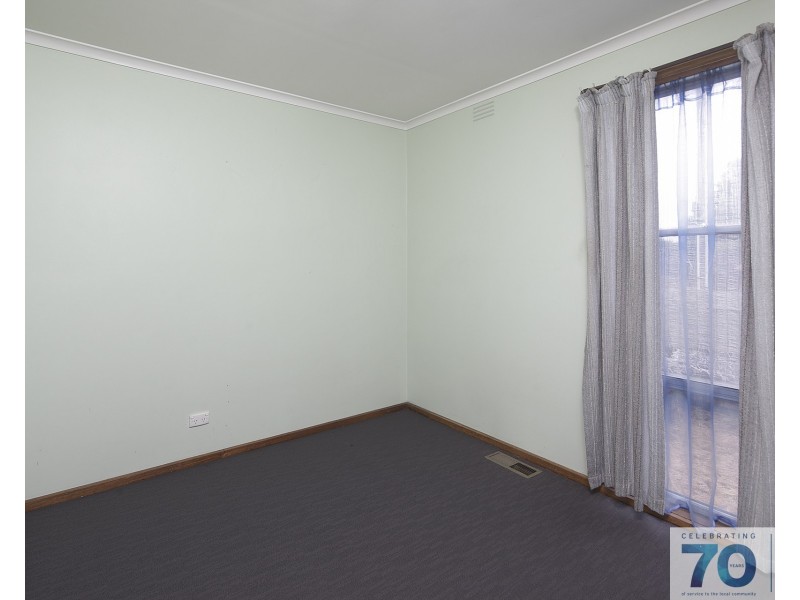 13 Valerie Drive, Cranbourne VIC 3977