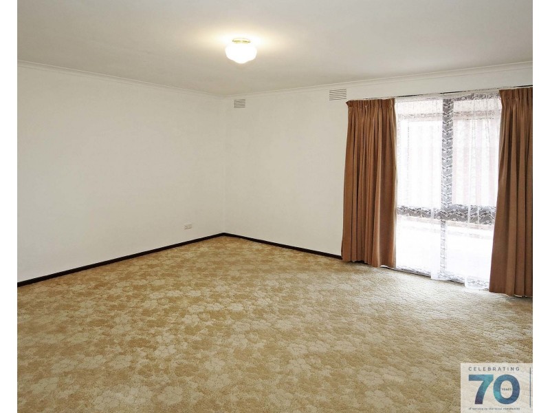 2/85 Clarendon Street, Cranbourne VIC 3977