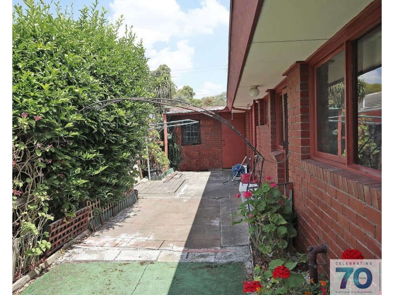 2/85 Clarendon Street, Cranbourne VIC 3977