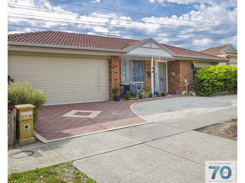 44 Raisell Road, Cranbourne West VIC 3977