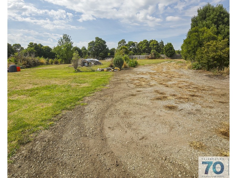 44 Raisell Road, Cranbourne West VIC 3977