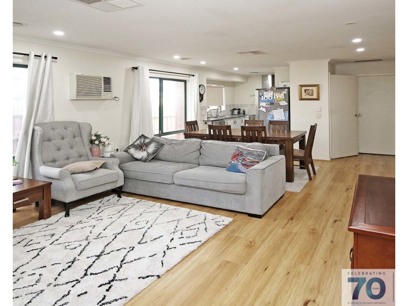 37 McGuigan Drive, Cranbourne West VIC 3977