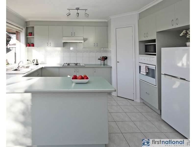 1/15-17 Lyall Street, Cranbourne VIC 3977