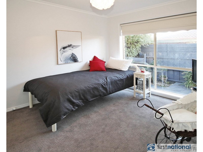 1/15-17 Lyall Street, Cranbourne VIC 3977