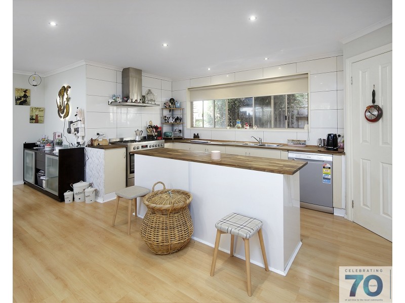 44 Raisell Road, Cranbourne West VIC 3977