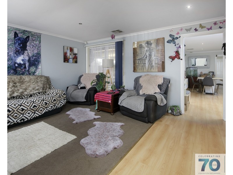 44 Raisell Road, Cranbourne West VIC 3977