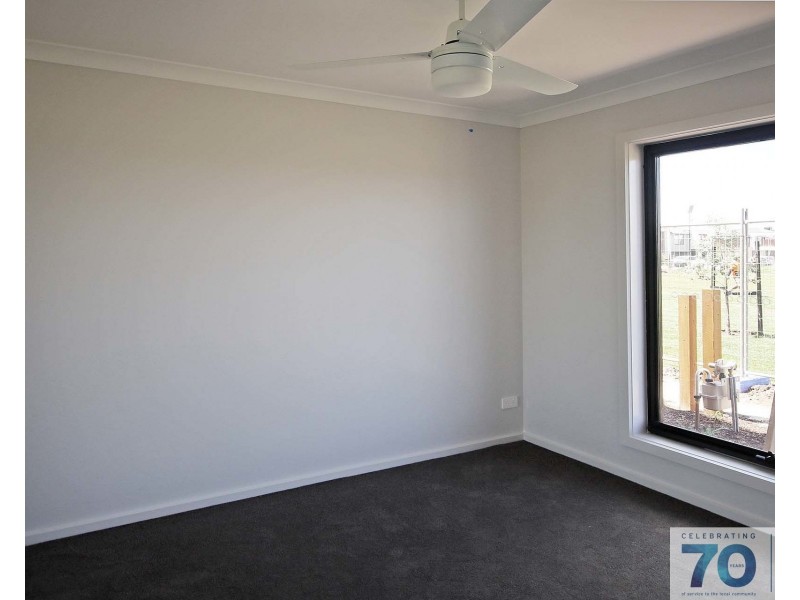 11 Poplar Lane, Clyde VIC 3978