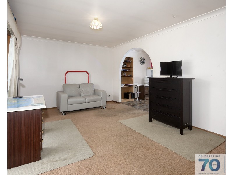 76 Gipps Crescent, Cranbourne North VIC 3977