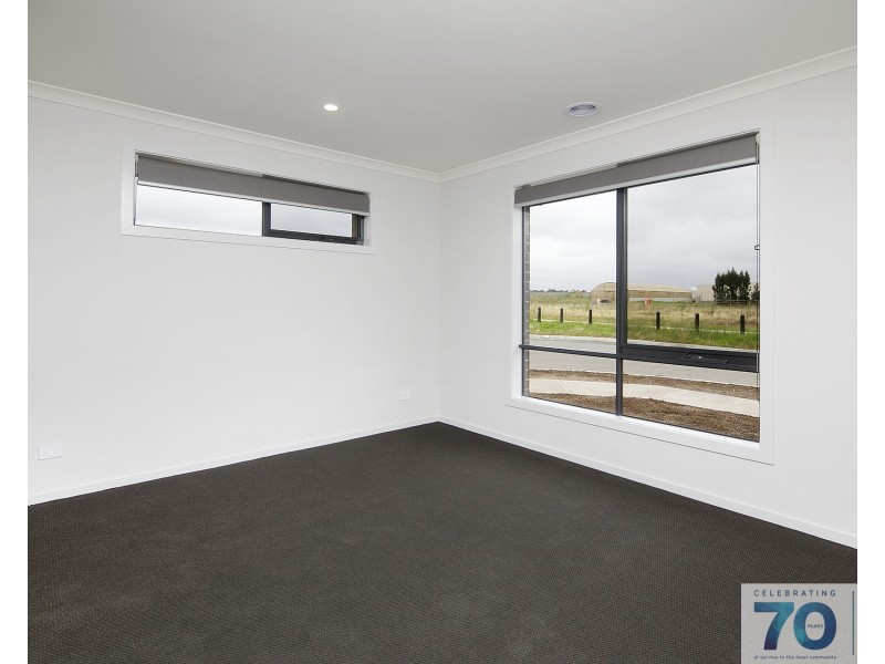 4 Viola Circuit, Clyde VIC 3978