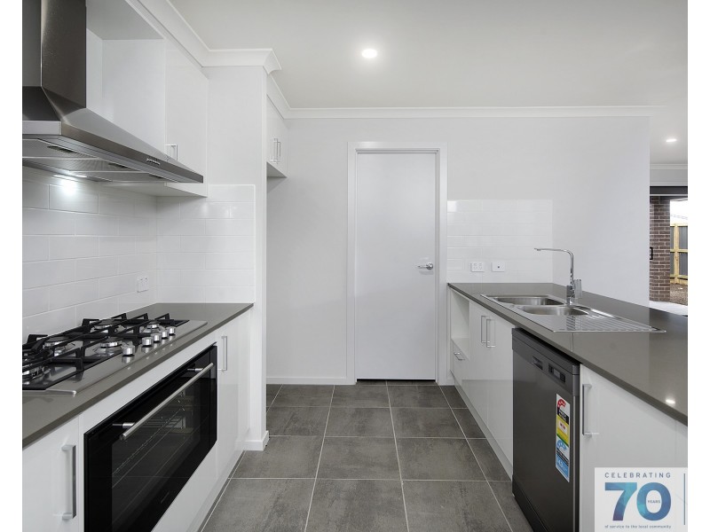 4 Viola Circuit, Clyde VIC 3978