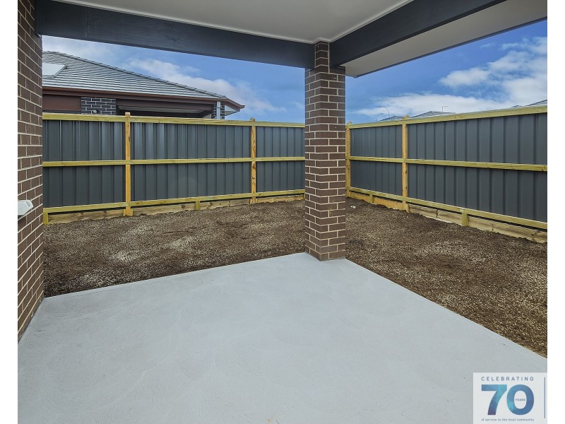 4 Viola Circuit, Clyde VIC 3978