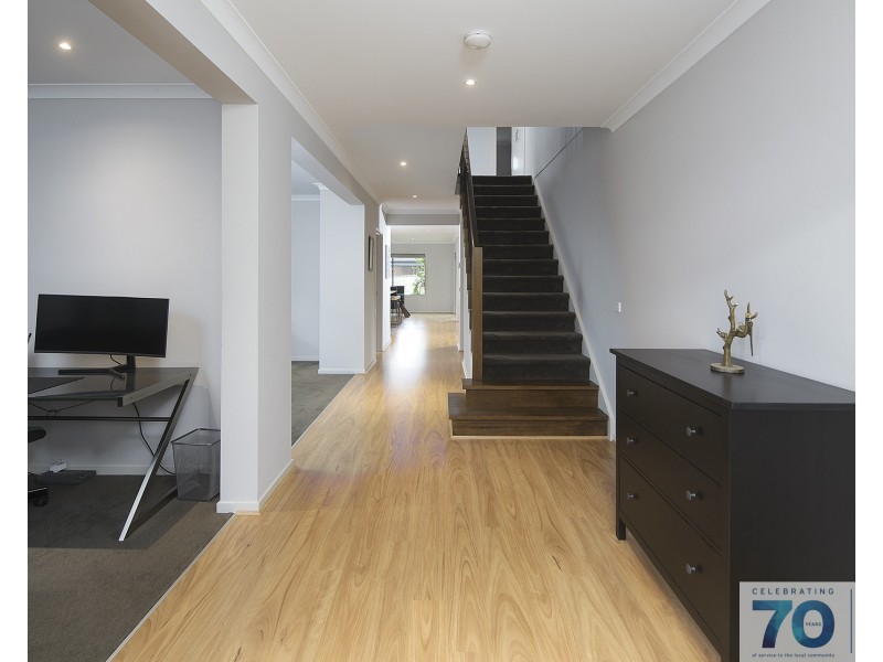 9 St Clair Avenue, Cranbourne West VIC 3977