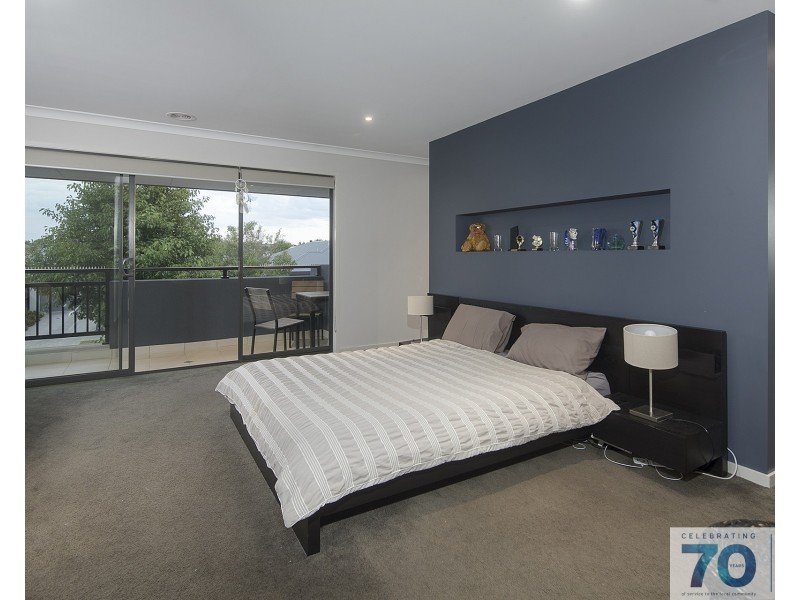 9 St Clair Avenue, Cranbourne West VIC 3977