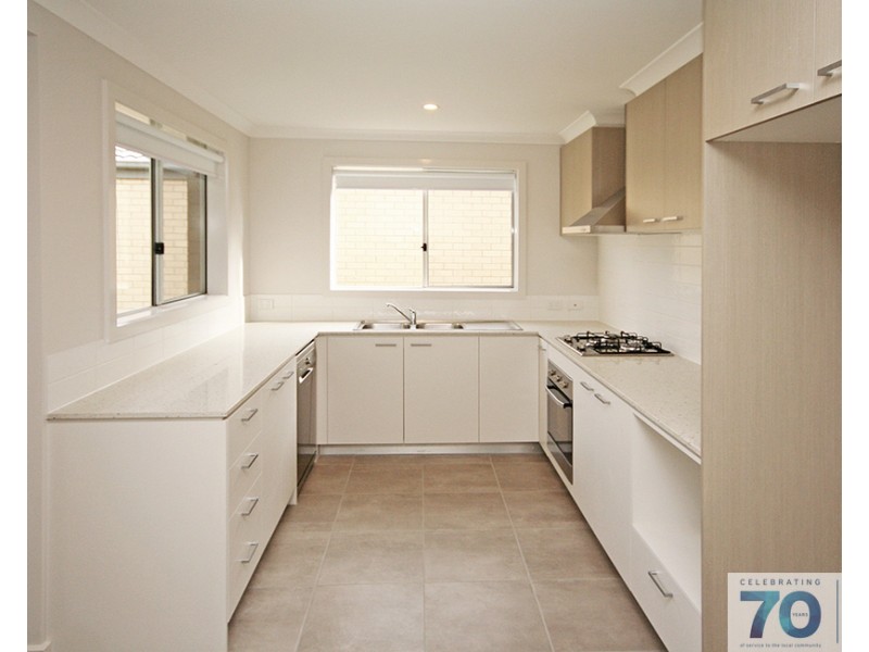 5 Fairweather Parade, Officer VIC 3809