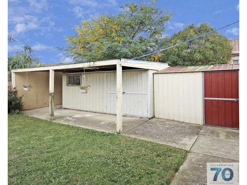 9 Bellarine Drive, Cranbourne VIC 3977