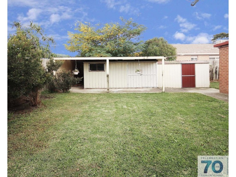 9 Bellarine Drive, Cranbourne VIC 3977