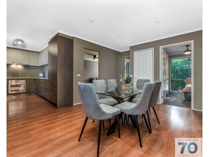 11 Glenleigh Court, Cranbourne North VIC 3977