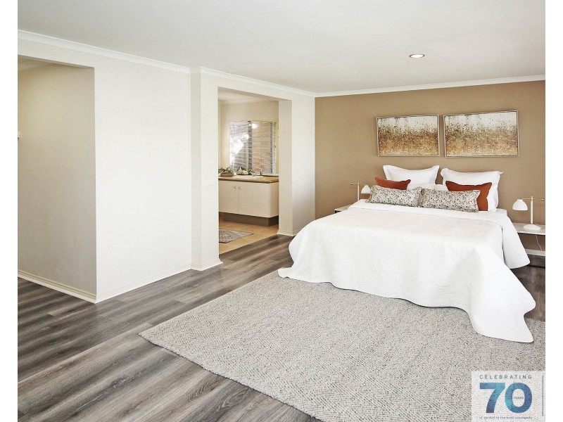 4 Sun Valley Boulevard, Lynbrook VIC 3975