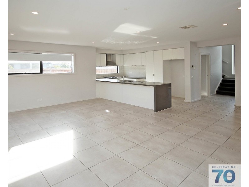 44 Cherrington Avenue, Officer VIC 3809