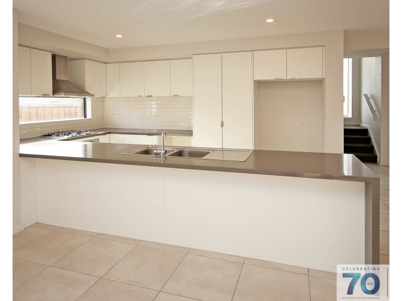 44 Cherrington Avenue, Officer VIC 3809