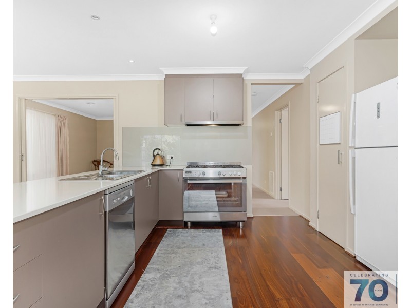 19 Dan Morgan Drive, Cranbourne East VIC 3977