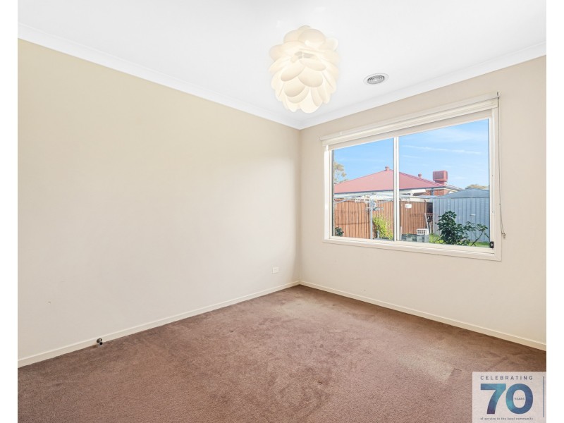 19 Dan Morgan Drive, Cranbourne East VIC 3977