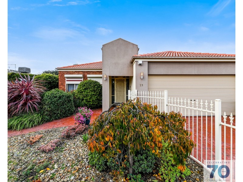 21 Jagger Circuit, Cranbourne East VIC 3977