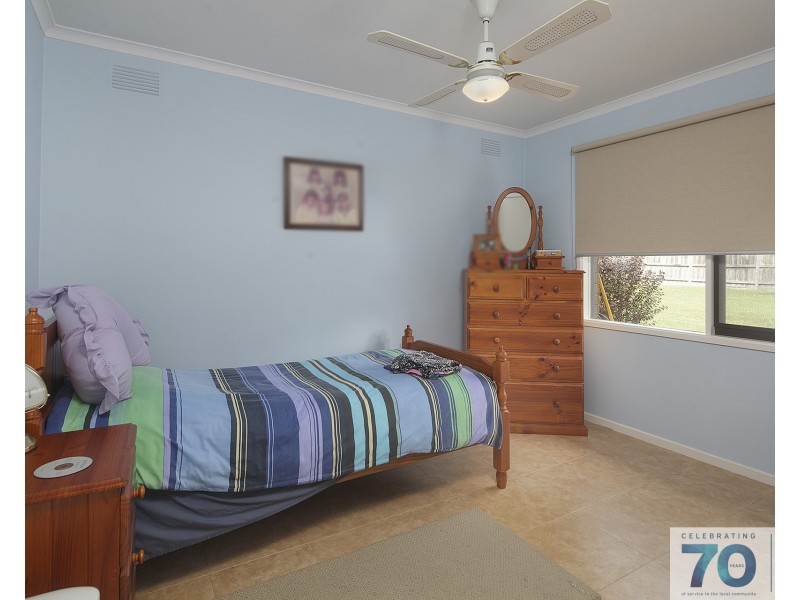 56 Endeavour Drive, Cranbourne North VIC 3977