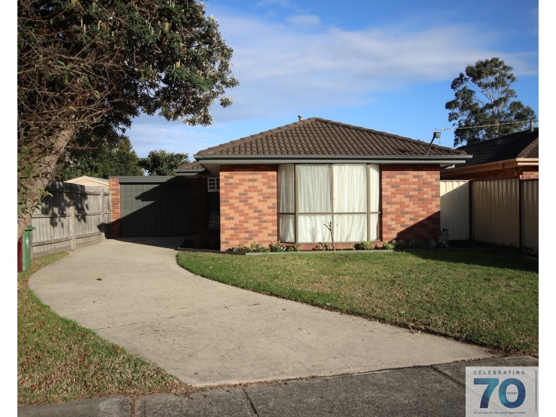 2/2 Lawson Close, Cranbourne VIC 3977