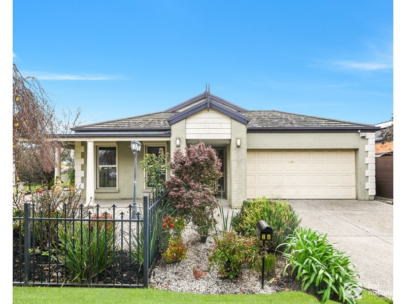 26 Spring Water Crescent, Cranbourne VIC 3977