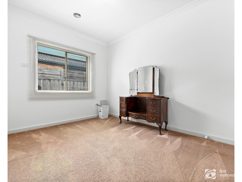26 Spring Water Crescent, Cranbourne VIC 3977