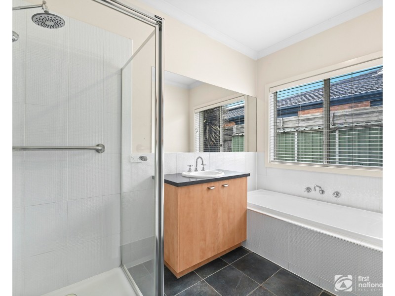 26 Spring Water Crescent, Cranbourne VIC 3977