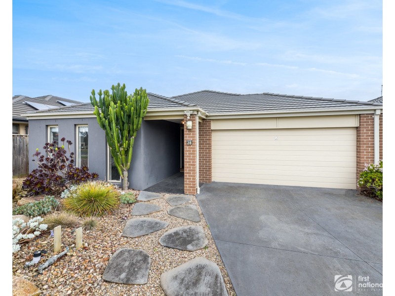 28 Chancellor Drive, Cranbourne West VIC 3977