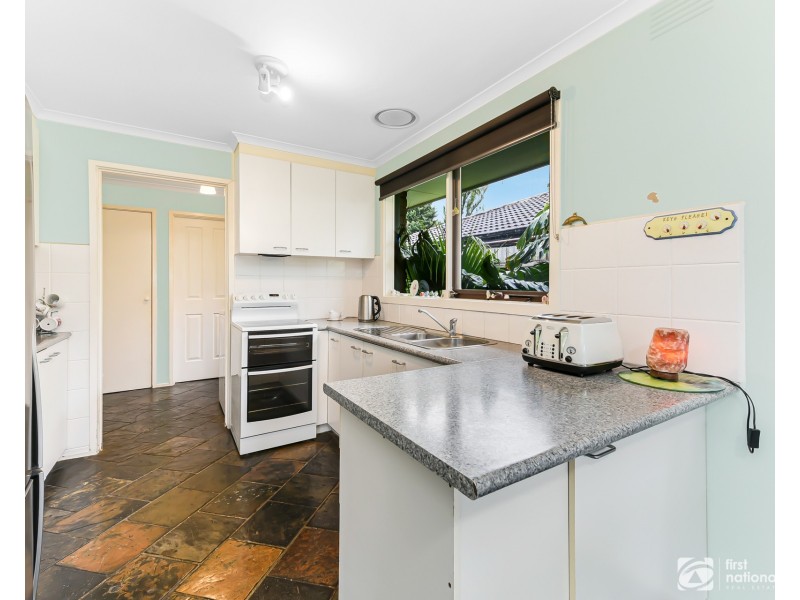 9 Ainsleigh Court, Cranbourne VIC 3977