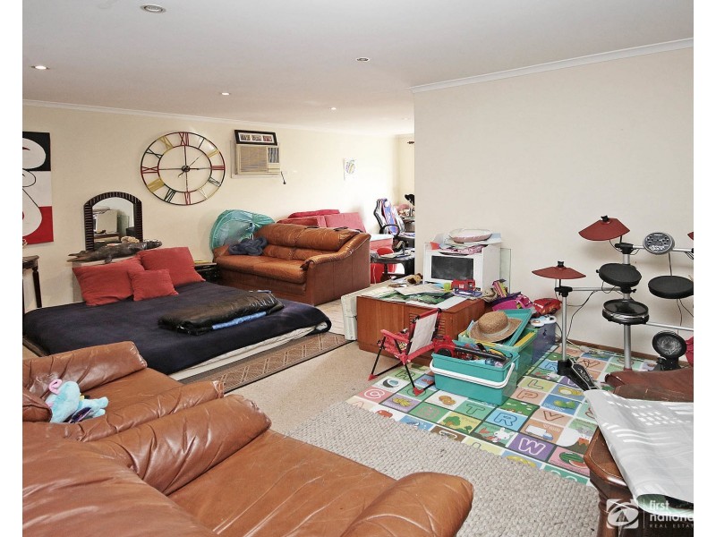 83 Sladen Street, Cranbourne VIC 3977