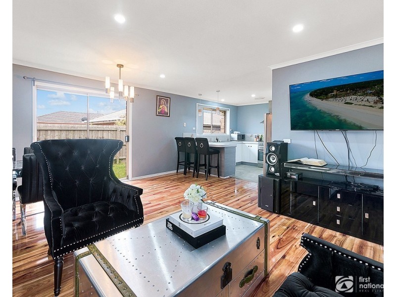 2/1 Wills Court, Cranbourne North VIC 3977