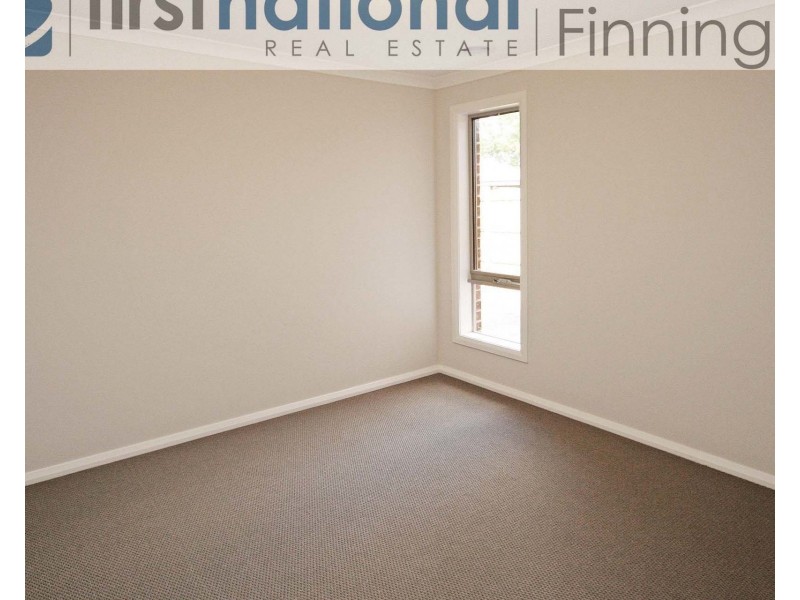 2/6-8 Walter Street, Cranbourne VIC 3977