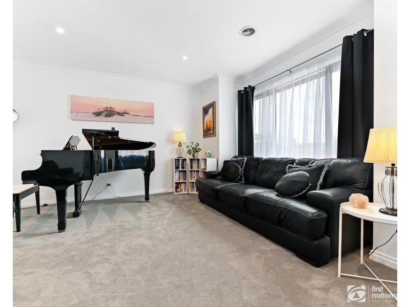 6 Oliver Court, Narre Warren South VIC 3805