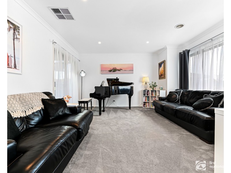 6 Oliver Court, Narre Warren South VIC 3805