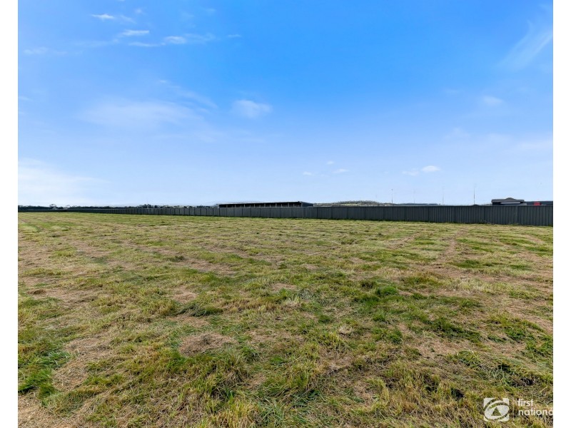 3 Knights Court, Tynong VIC 3813