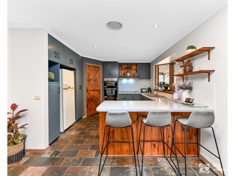 9 Dotterel Close, Blind Bight VIC 3980