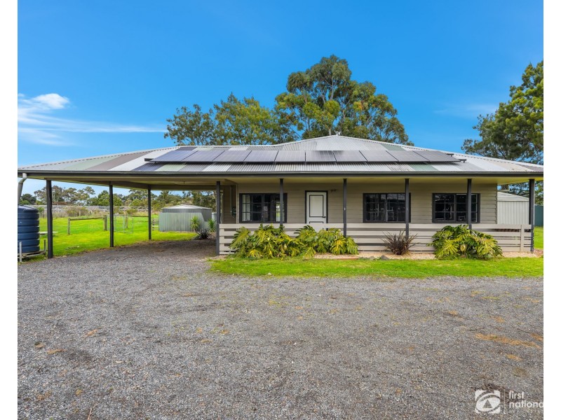 34 Meadow Road, Devon Meadows VIC 3977