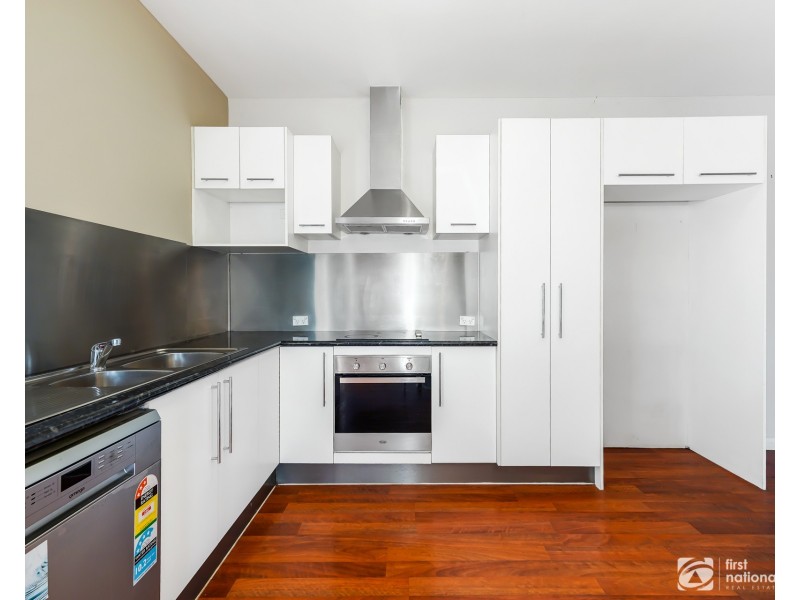 34 Meadow Road, Devon Meadows VIC 3977