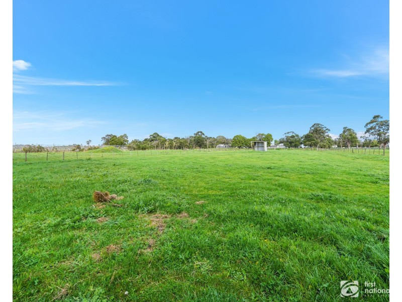 34 Meadow Road, Devon Meadows VIC 3977