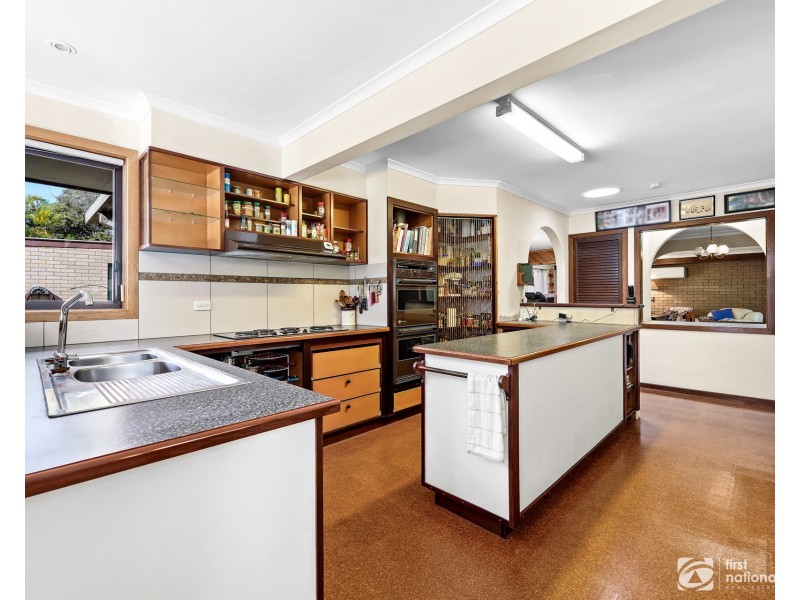 17 Facey Road, Devon Meadows VIC 3977