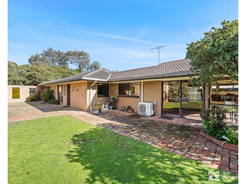 17 Facey Road, Devon Meadows VIC 3977