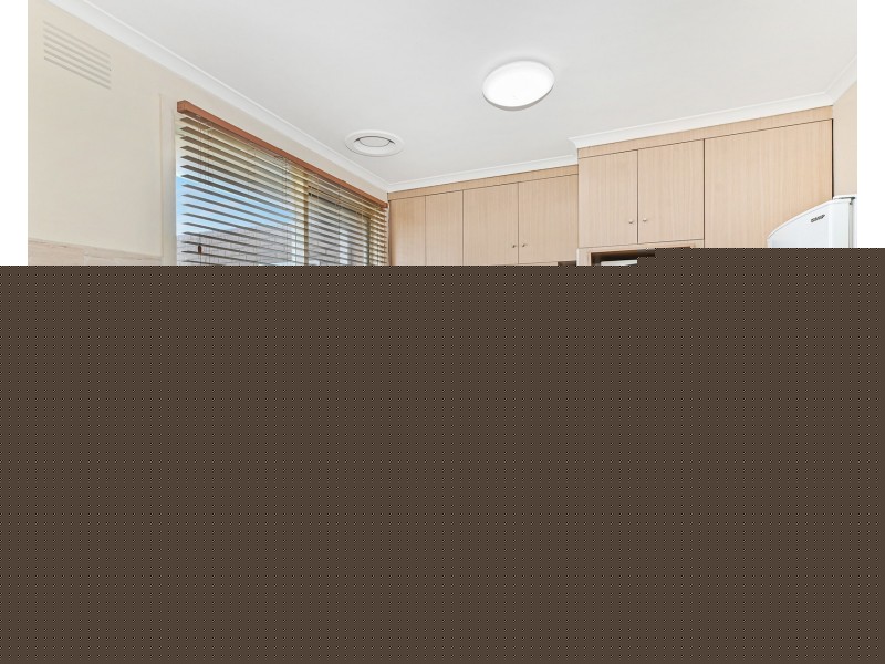 2/18 Duff Street, Cranbourne VIC 3977